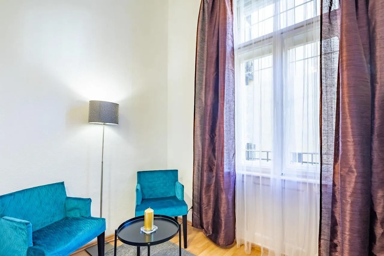 Cute Little Apartment Next To Margaret Island بودابست