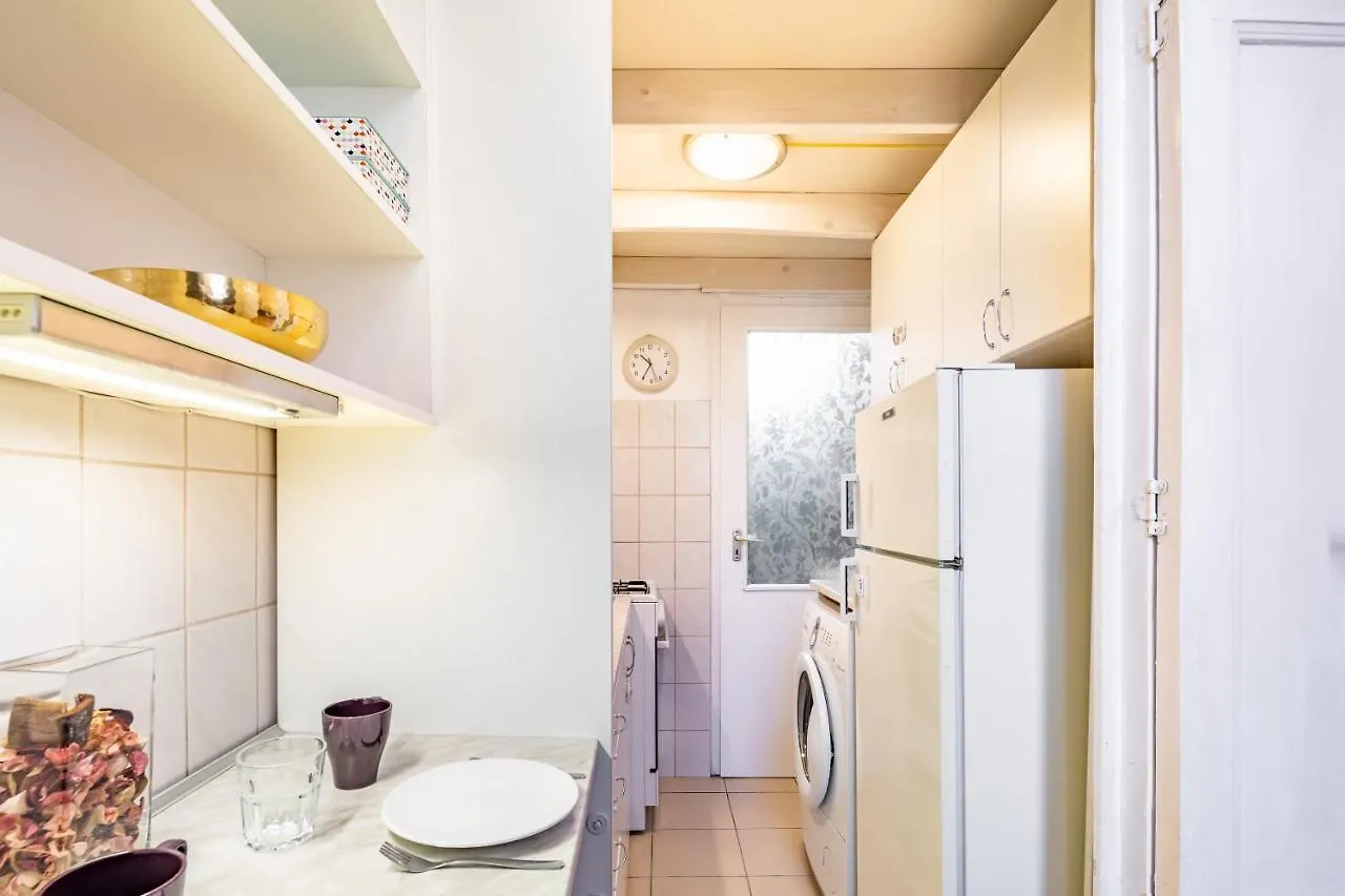 Cute Little Apartment Next To Margaret Island بودابست